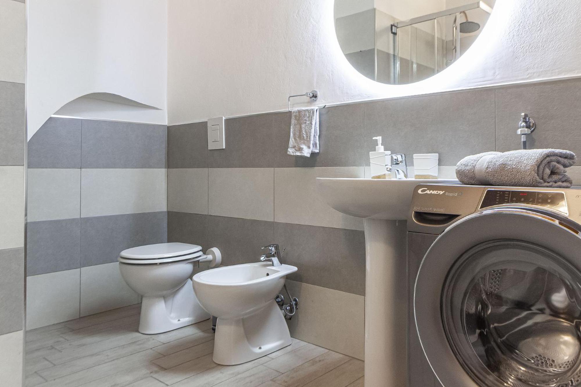Exclusive Santa Chiara *